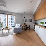 Expo Kolejowa Apartman *